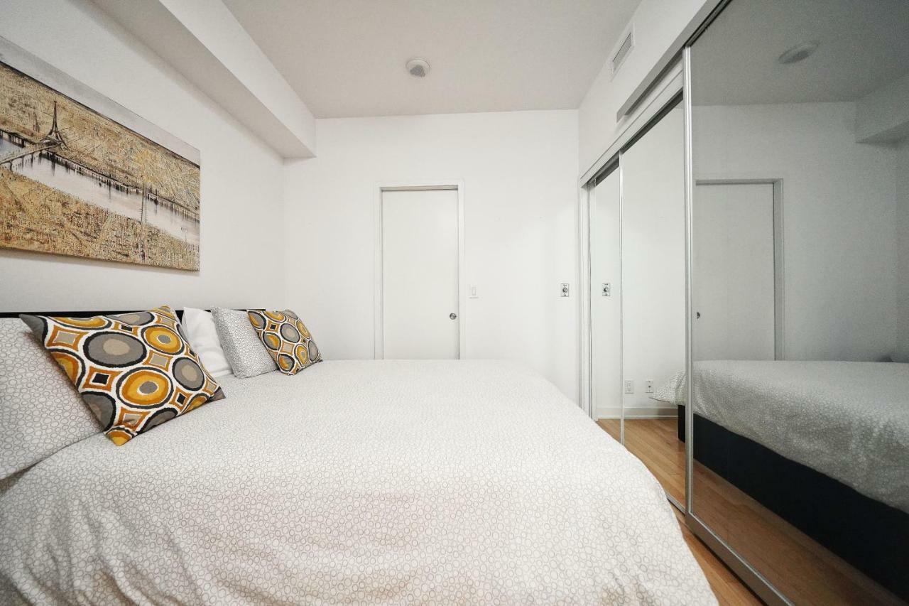 The York Boutique Suites 토론토 외부 사진