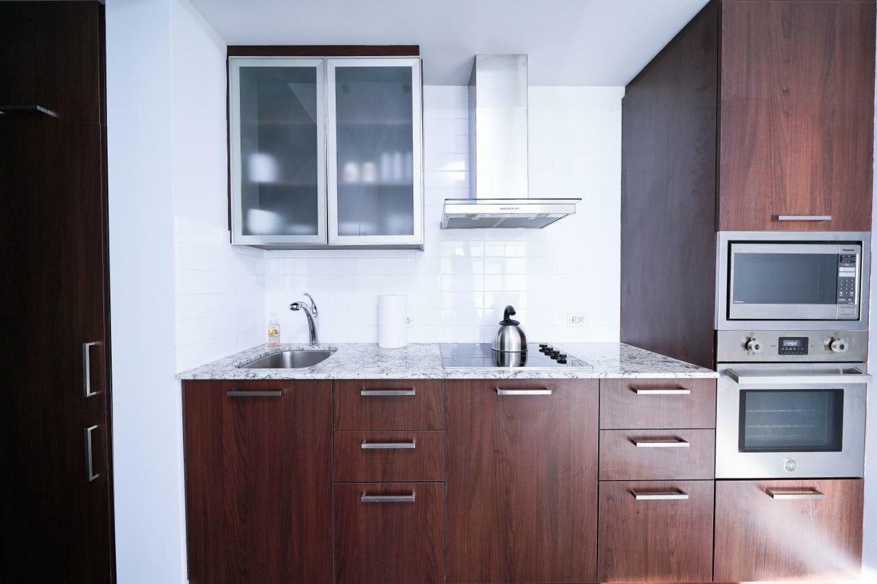 The York Boutique Suites 토론토 외부 사진