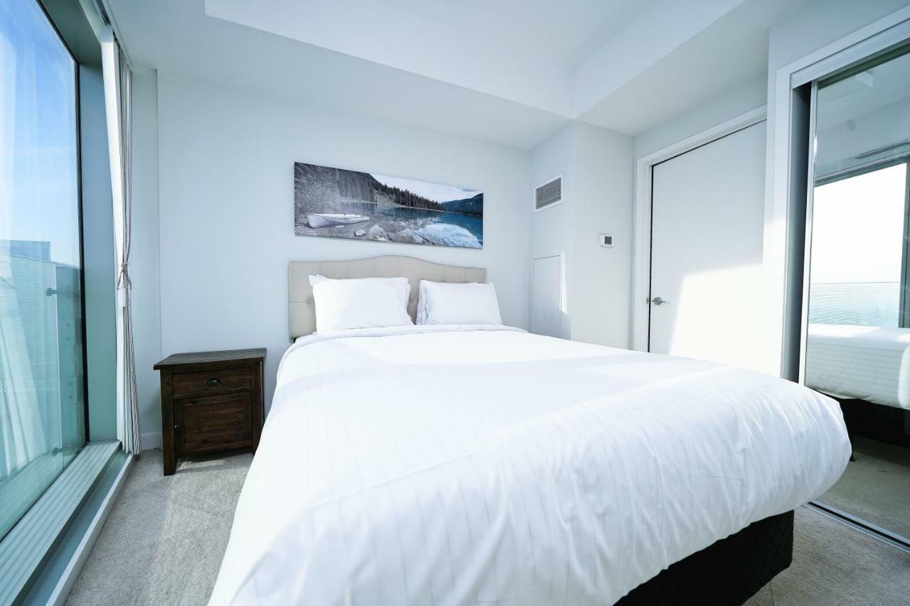 The York Boutique Suites 토론토 외부 사진
