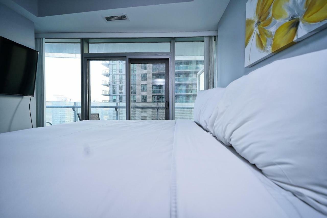 The York Boutique Suites 토론토 외부 사진